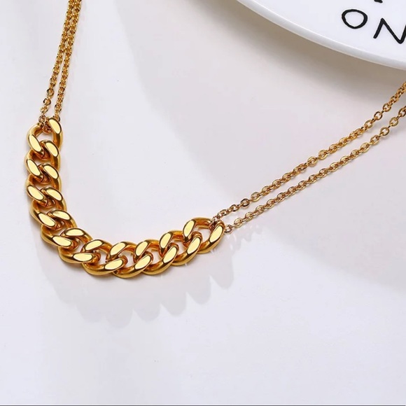 GP Curb Chain Pendant Necklace - Picture 5 of 5